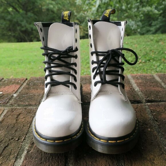 Doc Dr. Martens 1460 White Patent Lamper Leather 8-Eye Boots 37 EUR (6 US) - Picture 3 of 8